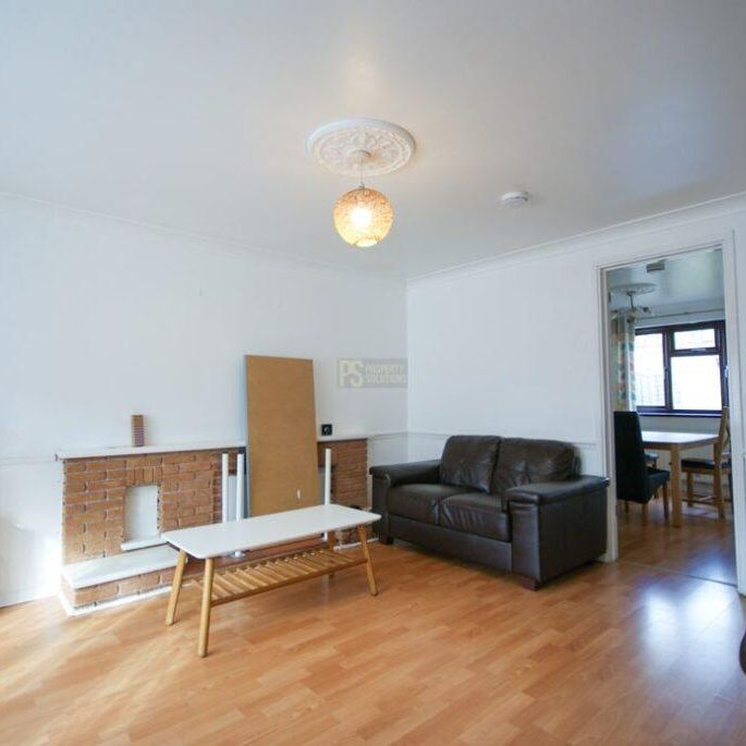 5 bedroom terraced house to rent - Photo 1