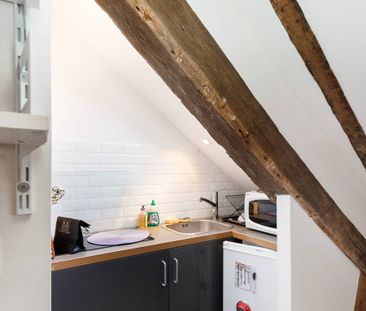 Logement à Paris, Location meublée - Photo 5