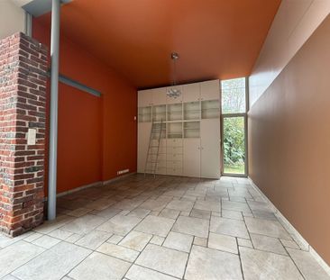 Maison atypique rénovée avec 4 chambres jardin et garage - Photo 3