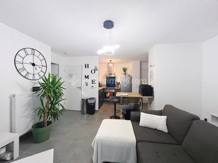 Location Appartement 2 pièces 44 m2 à Clermont-Ferrand - Photo 3