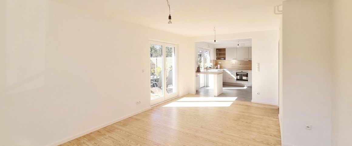 Ihr charmant modernisiertes Zuhause zur Miete: Viel Platz, sonniger Garten, wunderschön ruhige Lage! - Photo 1