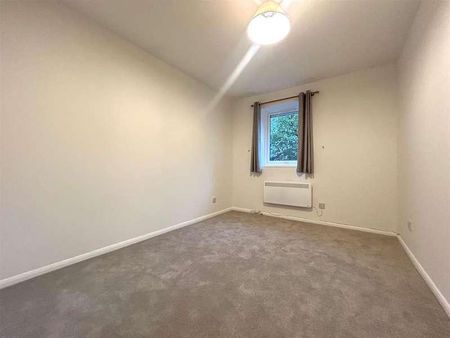 Gunnersbury Gardens, Acton, W3 - Photo 4