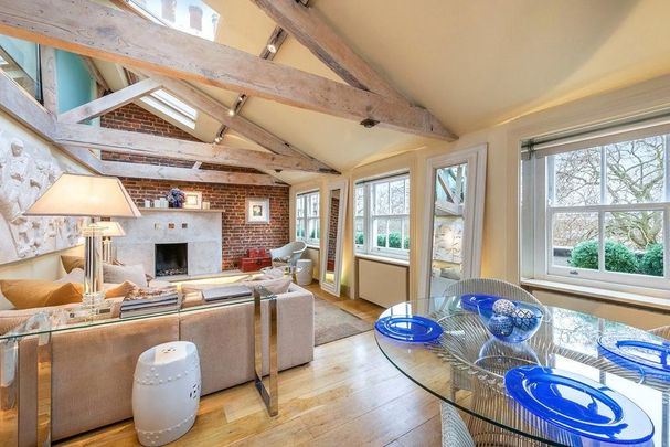 3 bedroom flat to rent - Photo 1