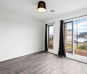 Coastal Family Home - Photo 1