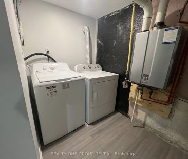 75 Regatta Crescent #Basement - Photo 6