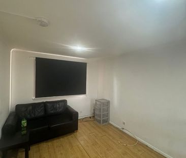 1 Bed Flat, Turner Street, B11 - Photo 2