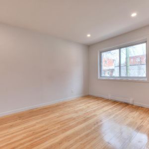 ✨ 3 ½ Rénové au Sous-sol dans le Nouveau-Rosemont – Disponible Maintenant ! ✨ - Photo 2
