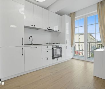 APARTAMENT 3 CAMERE DECOMANDAT MOBILAT, BLOC NOU, LUX - Photo 2