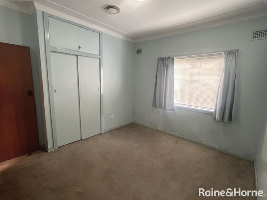 Stunning 4 Bedroom Family Home! - Photo 1