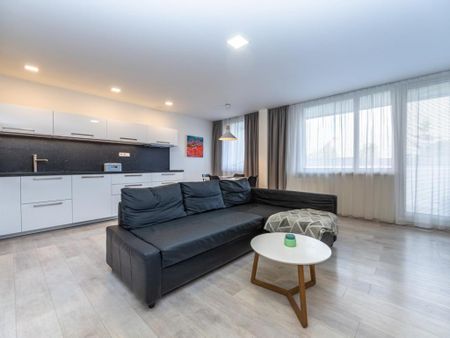 Pronájem bytu 3+kk 78 m2 - Фото 3
