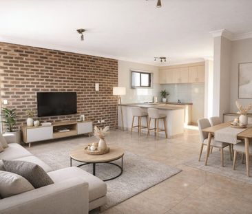 A HONEY FOR THE MONEY! - Photo 1