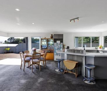 Beautiful 3 bedroom home - Photo 3