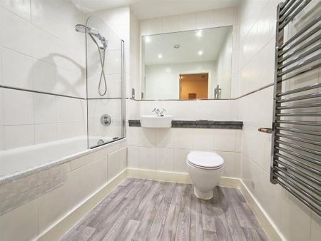 2 bedroom apartment to rent - Photo 3