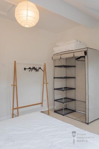 Room 2, 28 Rutherglen Street, Belfast, BT13 3LS - Photo 5