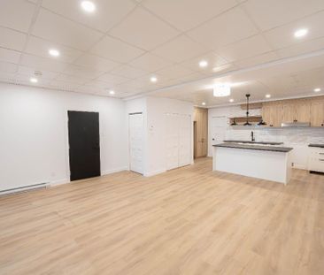 4 1/2 rénové à louer - Centre-ville St-Hyacinthe Condo / appartemen... - Photo 1