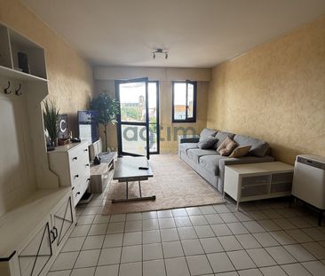 Location Appartement 1 pièce 31m² MONTAIGU VENDEE 85600 - Photo 1