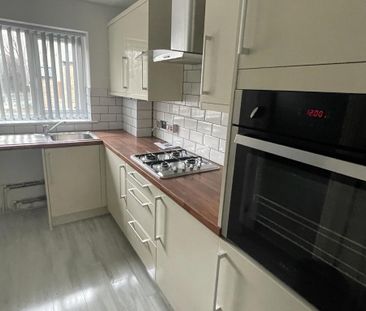 3 bedroom townhouse to rent - Photo 3