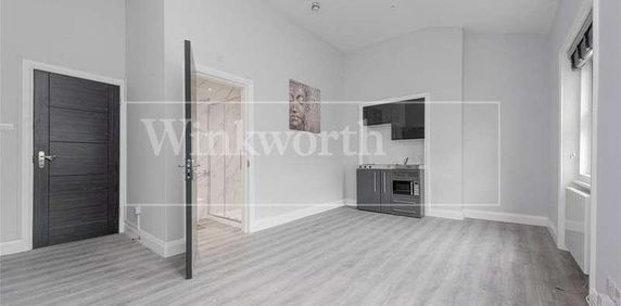 Kilburn High Road, London, NW6 - Photo 2