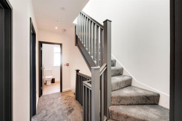 Conygre Grove, Filton - Photo 1