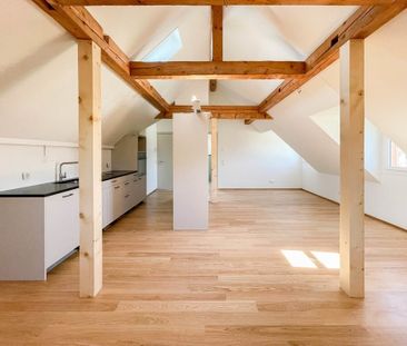 Appartement mansardé avec beaucoup de caractère - Foto 3