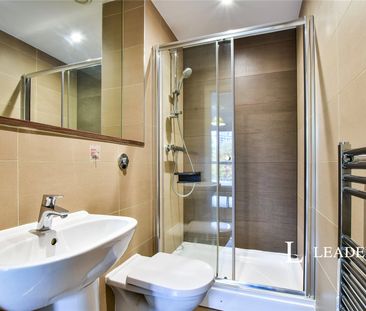 2 bedroom apartment to rent Sillavan Way, Salford, Greater Manchest... - Photo 3