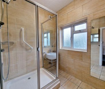 3 bedroom semi-detached house to rent - Photo 6