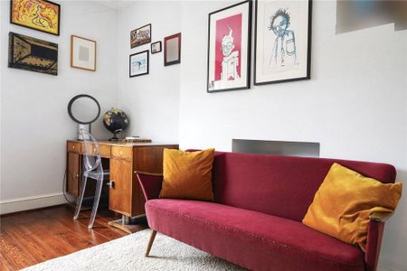 4 bedroom detached house to rent - Photo 3