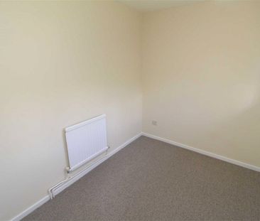 2 bedroom bungalow to rent Kensington Drive, Great Holm, Milton Key... - Photo 3