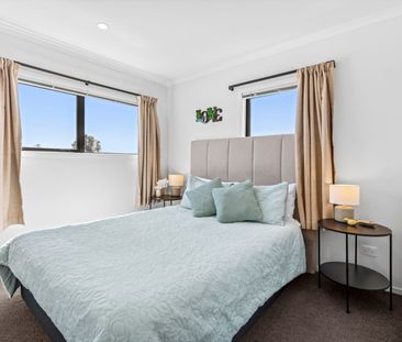 Fully Furnished two Bedroom Home - Photo 4