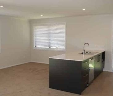 Fabulous Three-Bedroom Home - Photo 1