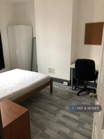 5 bedroom terraced house to rent - Photo 2