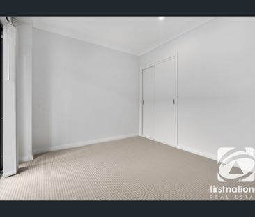 Stylish 3-Bedroom Townhouse – Oran Park - Photo 3