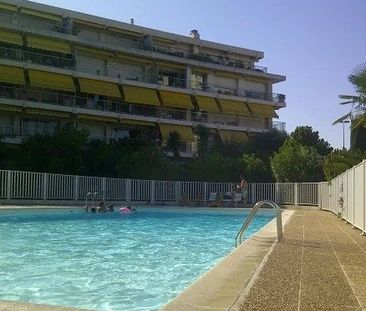 Location Appartement - Antibes - Photo 2