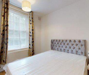 3 bedroom flat to rent - Photo 6