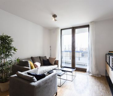 Stilvolle 2-Zi.-Wohnung mit Kücheninsel, Ankleide und Loggia im 4. ... - Foto 1