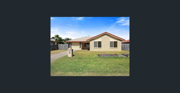 Just Renovated - Freshly Painted with Brand New Carpets - Photo 1