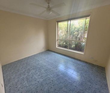 Well-Maintained 4 Bedroom Home - Photo 3