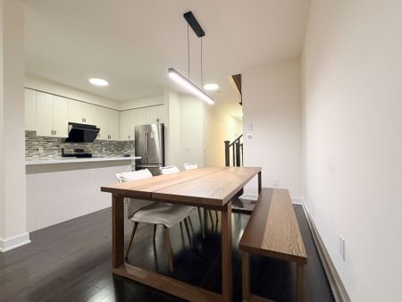 For Lease - 8 Anchusa Drive, Richmond Hill, Ontario - Photo 5