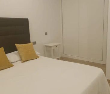 Piso de alquiler en Calle la Merced, La Merced - Photo 3