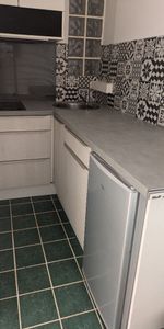 Location Appartement 1 pièce 25m² - Photo 3