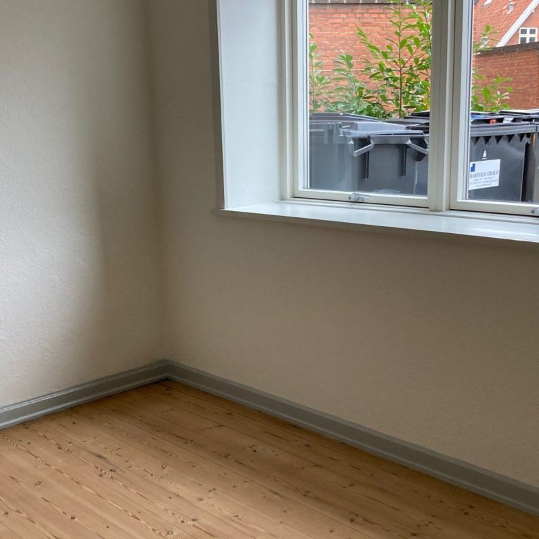 2 værelses – Palnatokesvej 29 kld. th. – Odense C - Foto 1