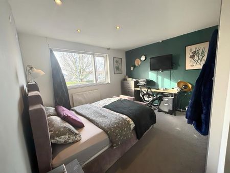 3 bedroom semi-detached house to rent - Photo 3