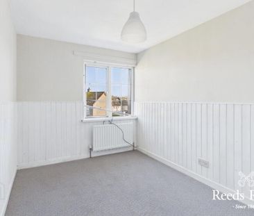 14 Inchmarnock Drive, Dundonald, Belfast, BT16 2ND - Photo 4