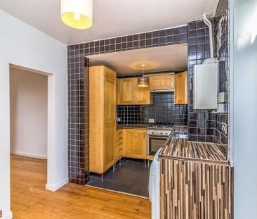 2 bedroom semi-detached house to rent - Photo 5