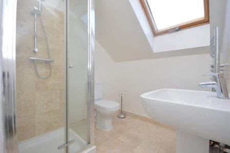 4 bedroom maisonette to rent - Photo 4