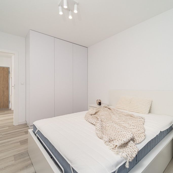 NOWE przestronne 2 pokoje Miejsce postojowe - Photo 1