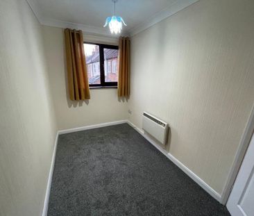 2 bedroom terraced house to rent - Photo 3