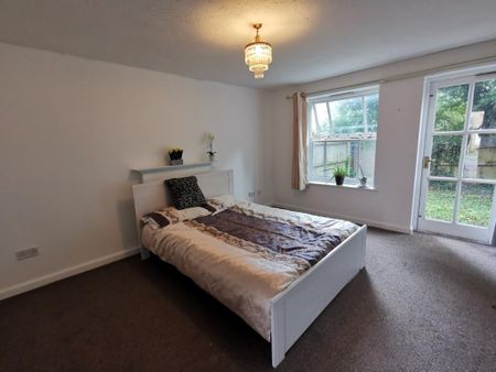 2 bedroom house share to rent - Photo 2