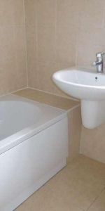 Hillfield, Monkseaton, Whitley Bay, NE25 - Photo 3