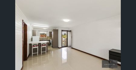 Renovated furnished apartment - Photo 2